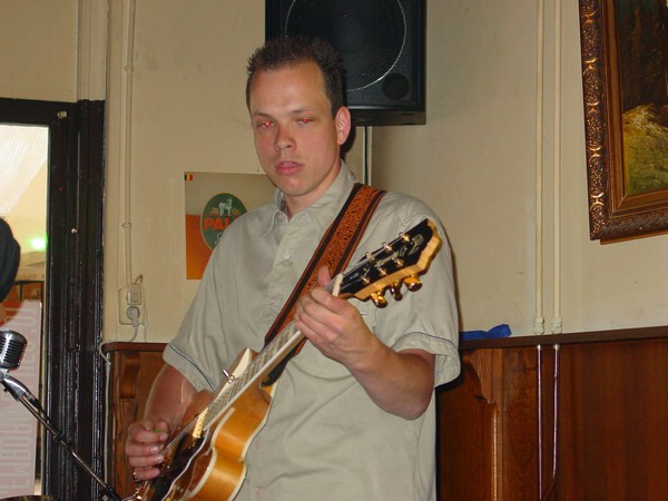 Guitar of The Stylemasters.jpg