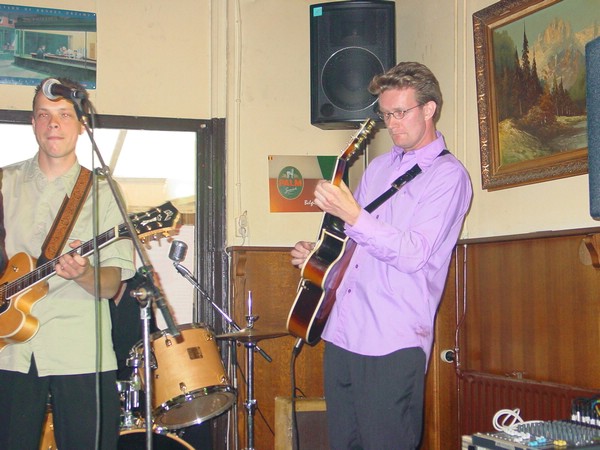 Jeroen and Crazy Pete jamming 1.jpg